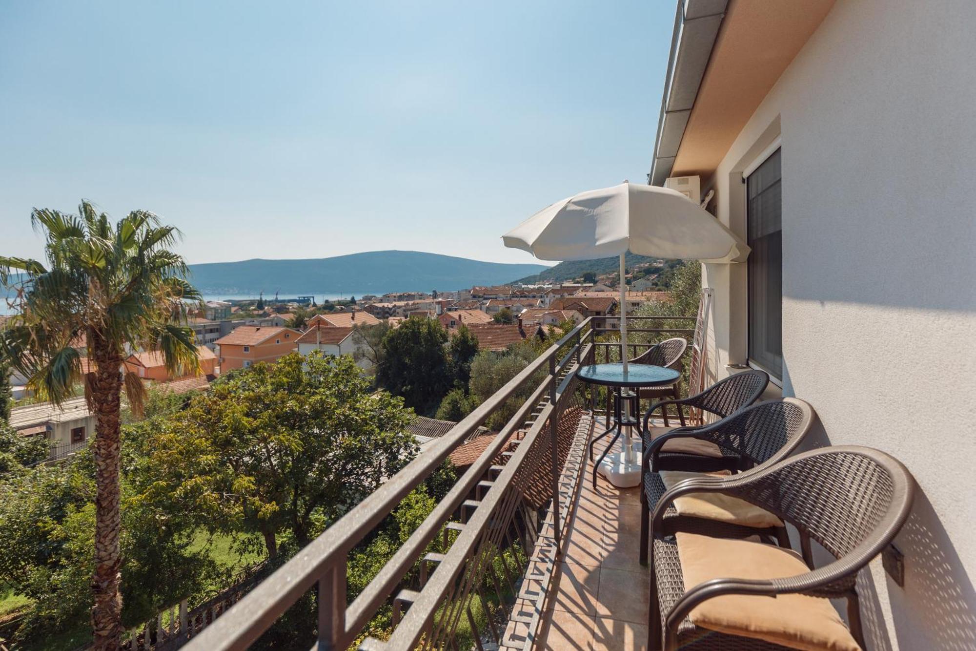 Villa Mia Apartments Bijela Exterior foto