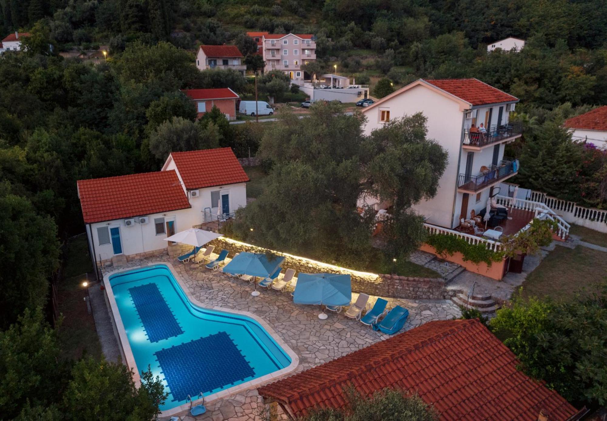Villa Mia Apartments Bijela Exterior foto