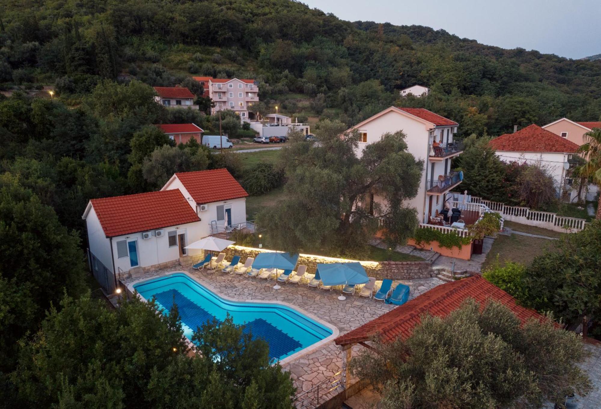 Villa Mia Apartments Bijela Exterior foto